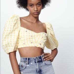 Zara Yellow Checkered Puff Sleeve Crop Top